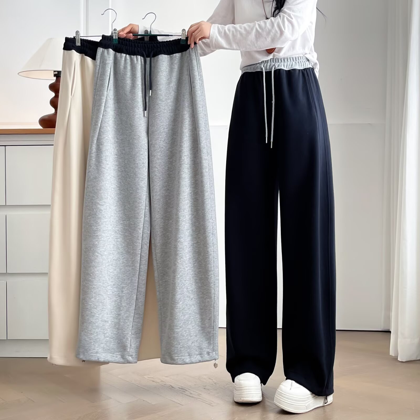 加肥加大码洋气新款女装撞色拖地裤秋冬加厚休闲裤弯刀镰刀卫裤