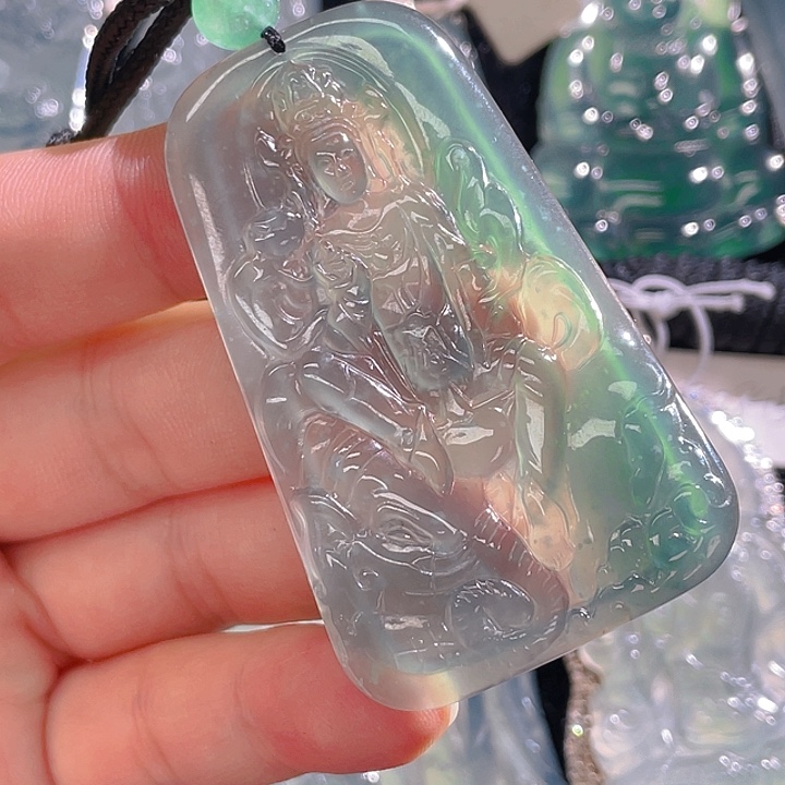 翡翠颈饰未镶嵌57，