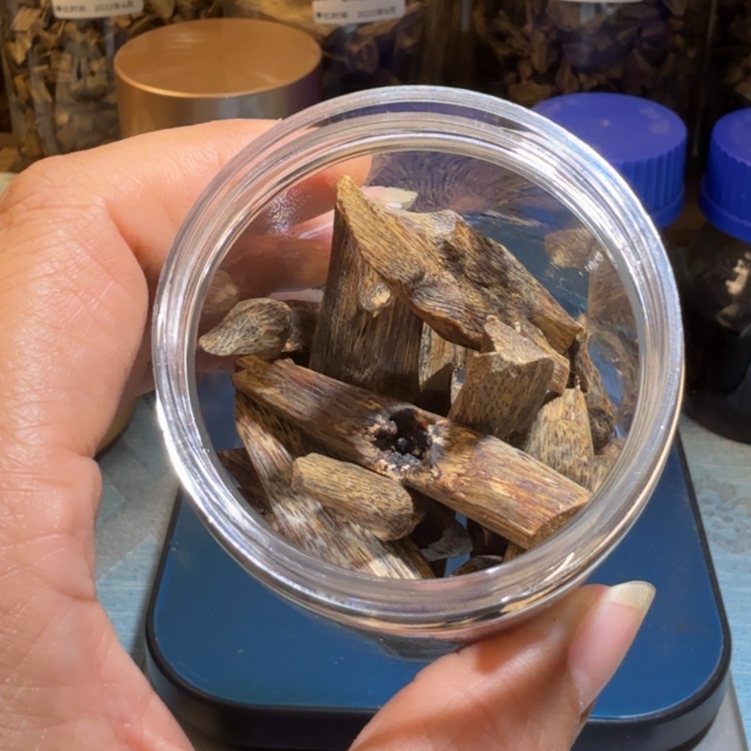 沉香沉香碎屑老白棋淳化老料30克