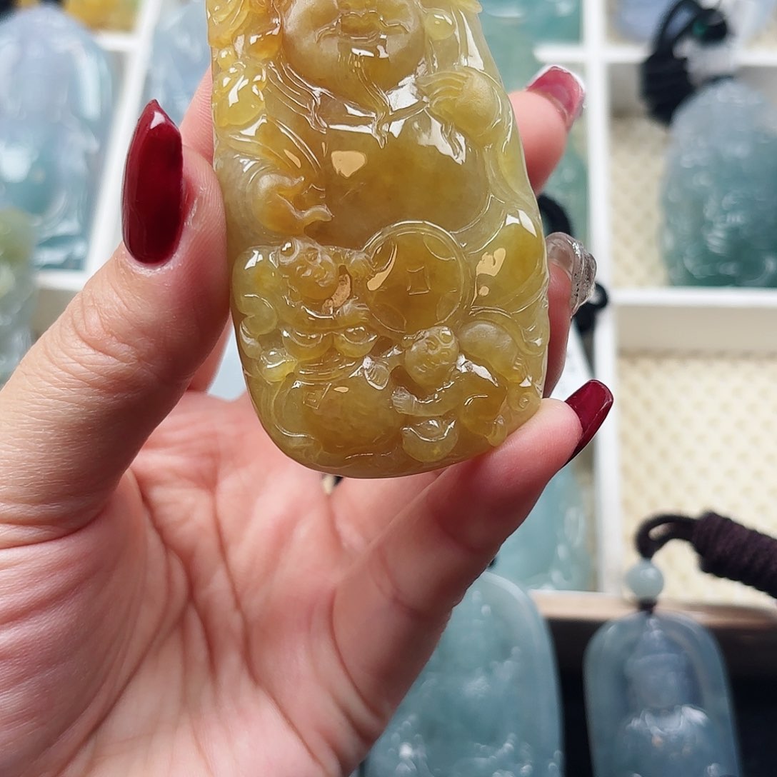 翡翠颈饰未镶嵌锅*铜财神