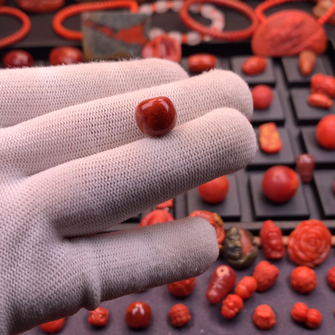 M***s南红玛瑙未镶嵌川料原矿火焰纹老型单珠11.9mm