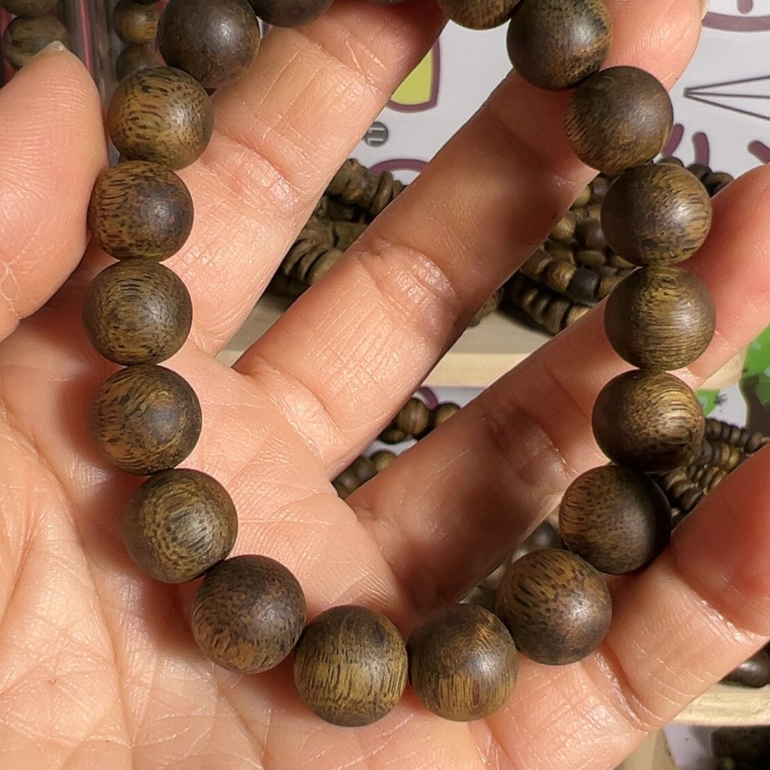沉香手串棋楠圆珠单圈手串11克