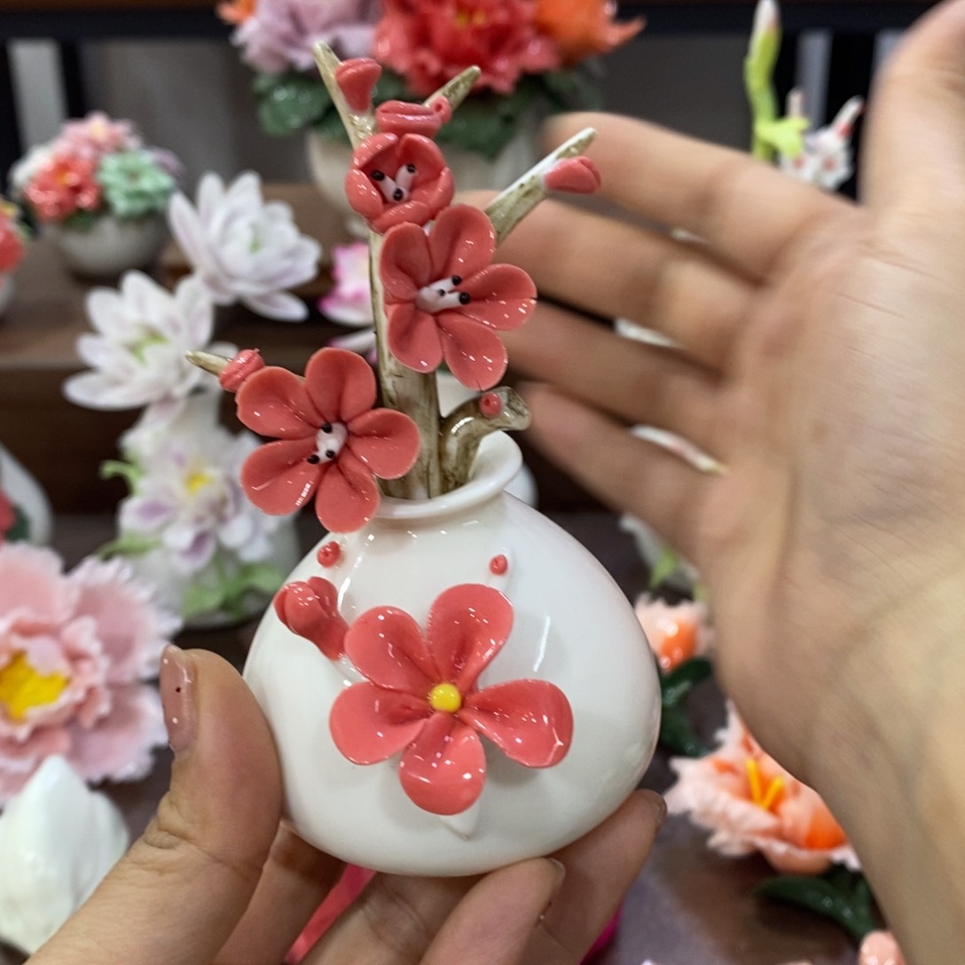 摆件陶瓷手工花摆件