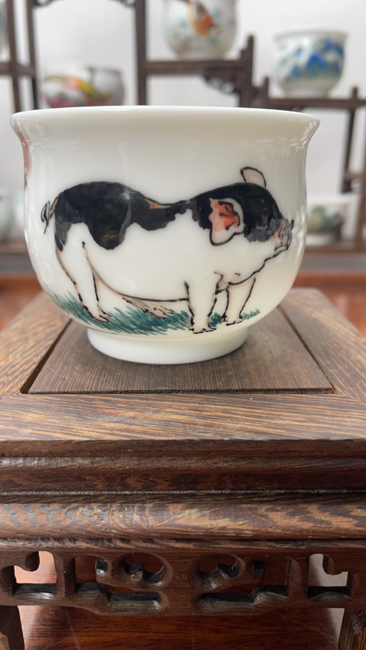 釉下五彩高温手绘生肖杯 省大师作品
