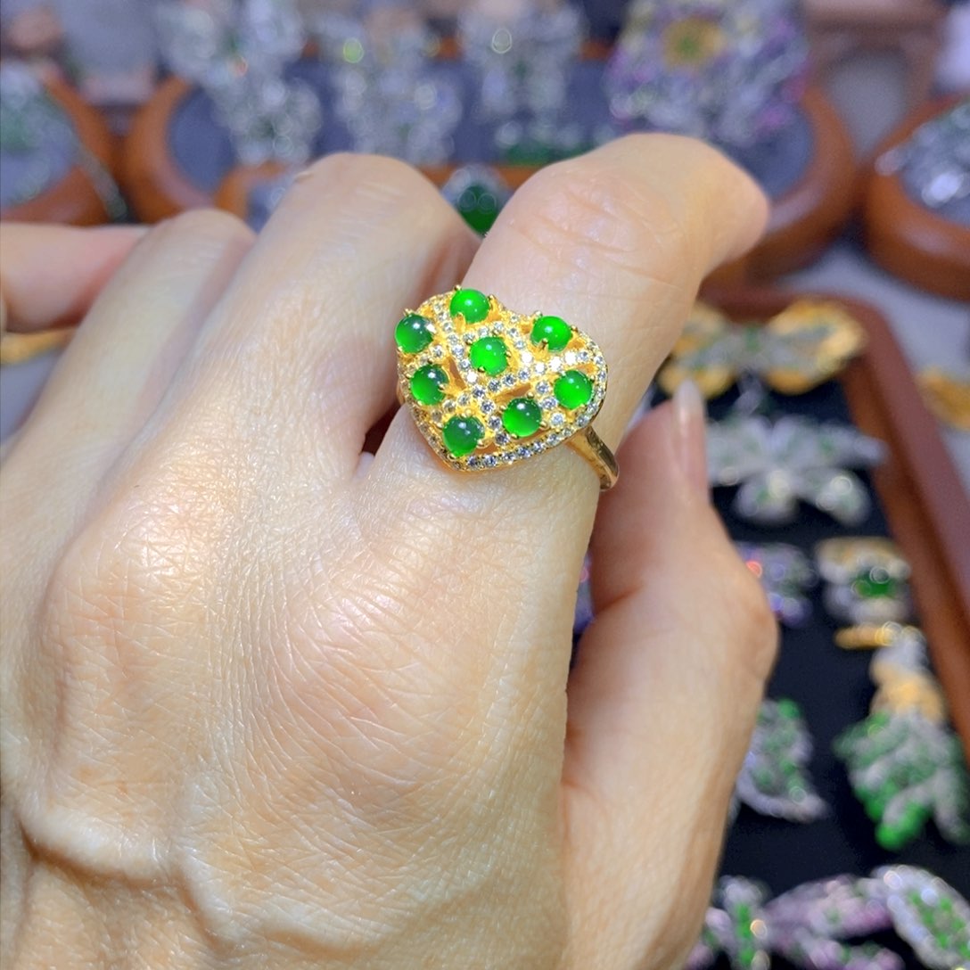 翡翠颈饰银S925镶嵌天然翡翠