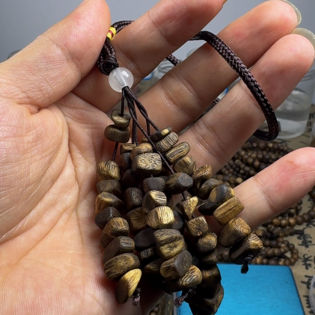 沉香碎屑沉香奇楠沉香碎料