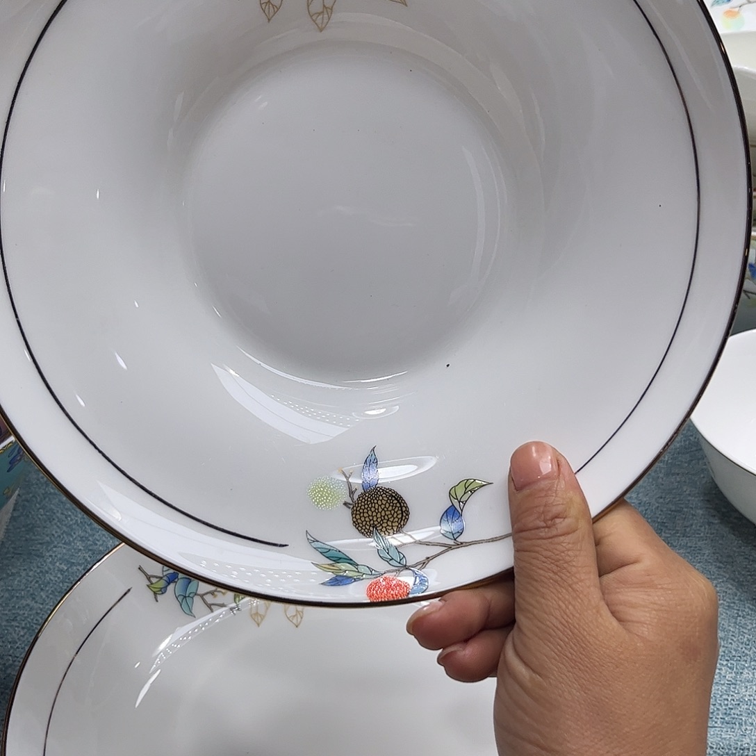 瓷片荔枝草帽深盘两个