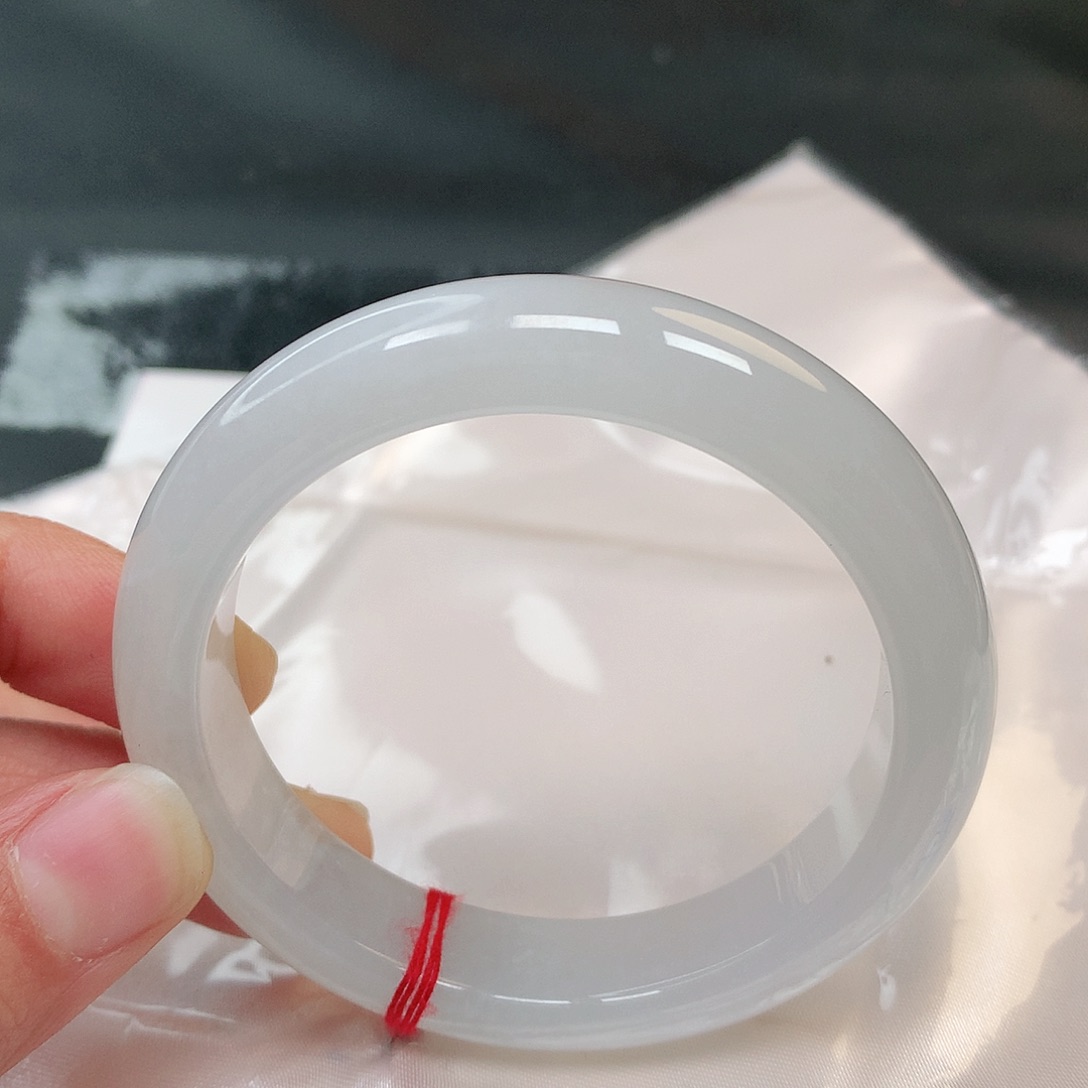 翡翠手镯未镶嵌流****鞋92号