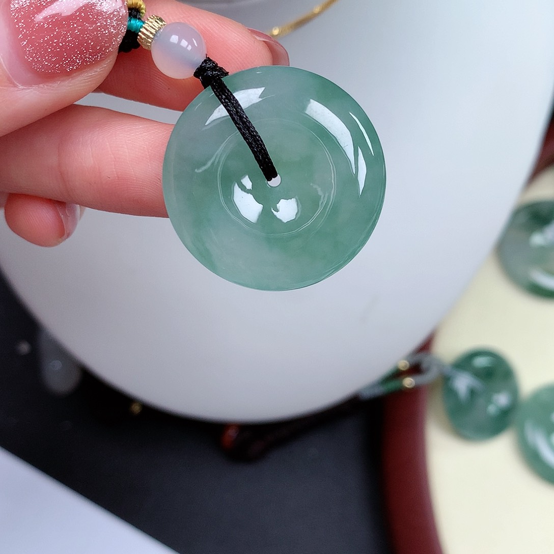 翡翠颈饰未镶嵌~***嘻平安扣