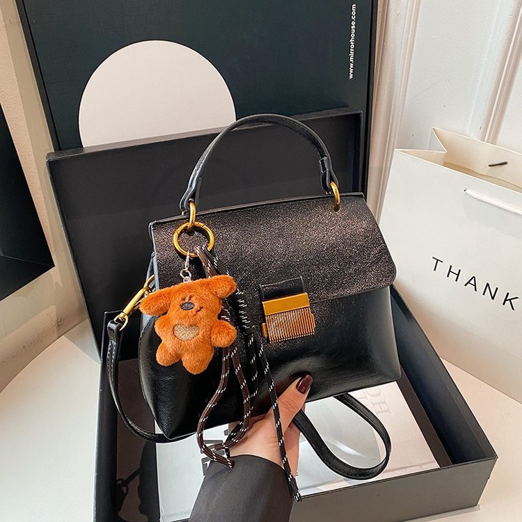 2025新款玛莎同款包包洋气时尚百搭小包包单肩潮流复古小众ins