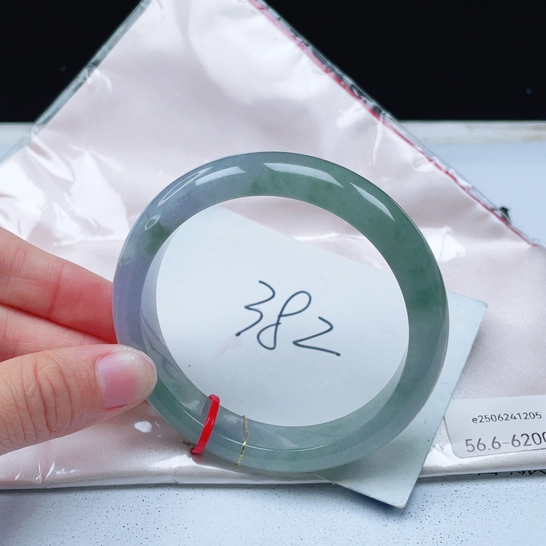 翡翠未镶嵌手镯56+正圈