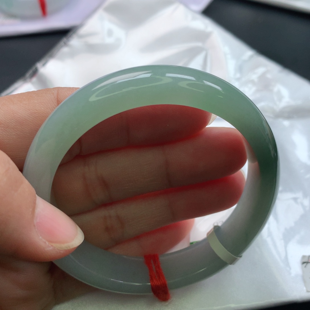 翡翠手镯未镶嵌缅甸53.54