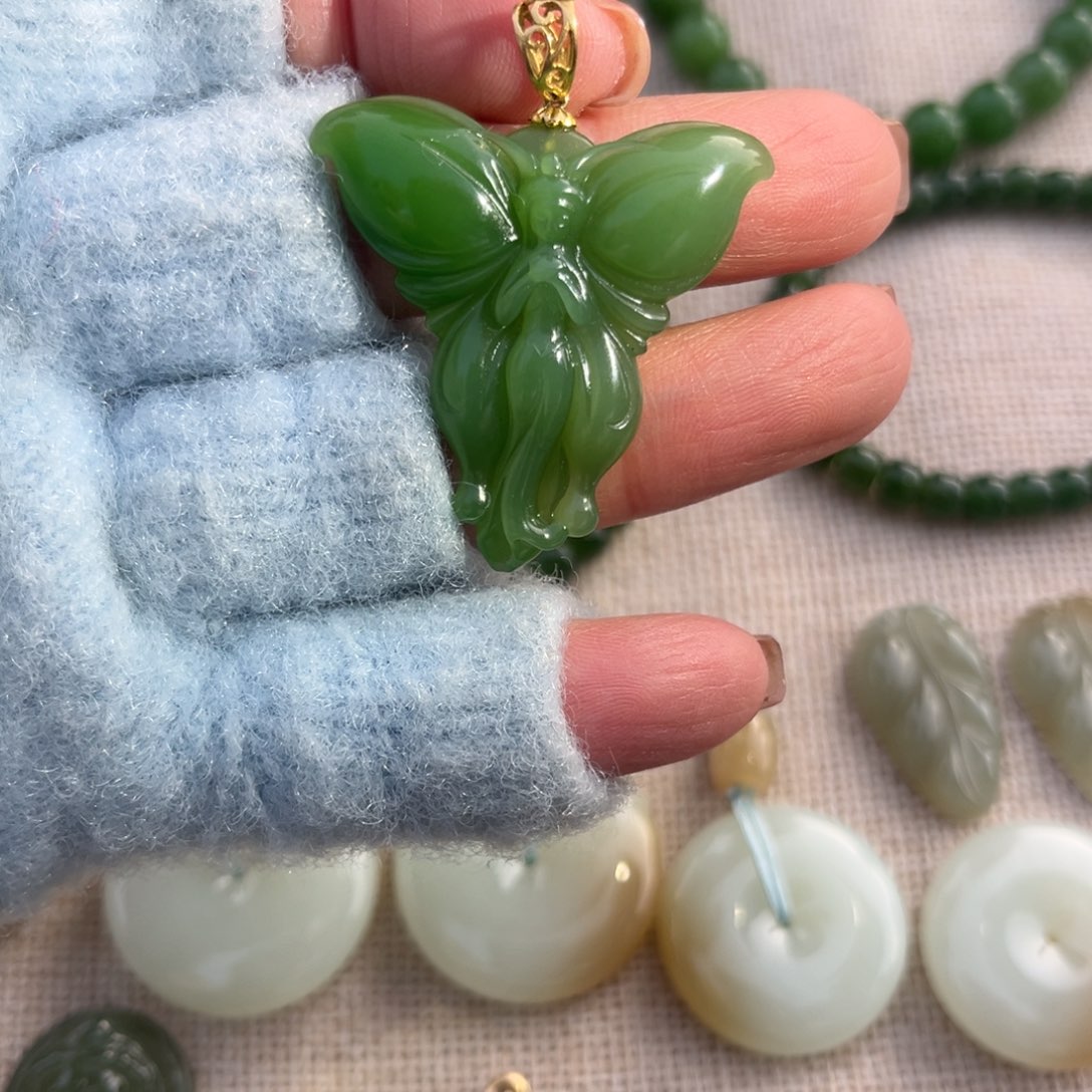 和田玉（碧玉）颈饰18K金镶嵌