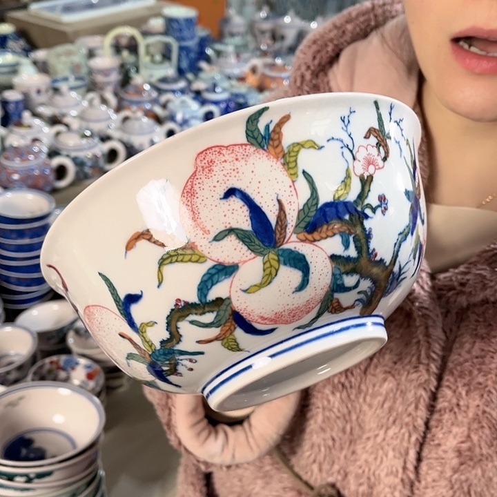瓷片///////////直径20厘米。红西。