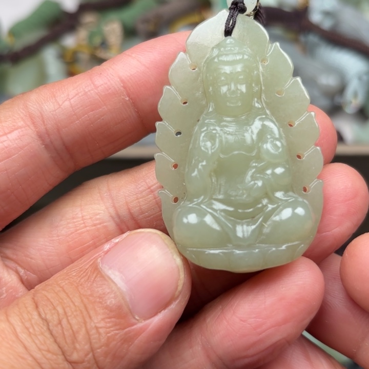 和田玉吊坠未镶嵌