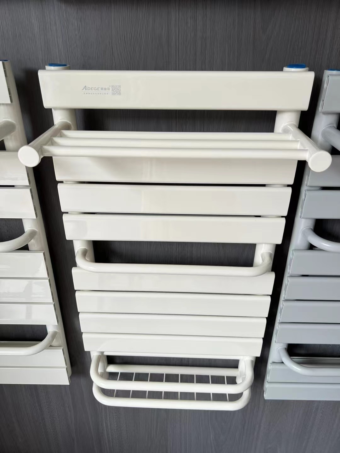 铜铝复合小背篓暖气片卫生间置物架家用毛巾架卫浴供暖挂式602