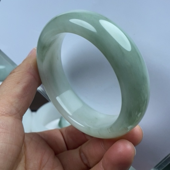 石英质玉（金丝玉）未镶嵌手镯