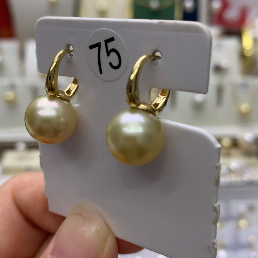 海水珍珠18K金镶嵌耳饰