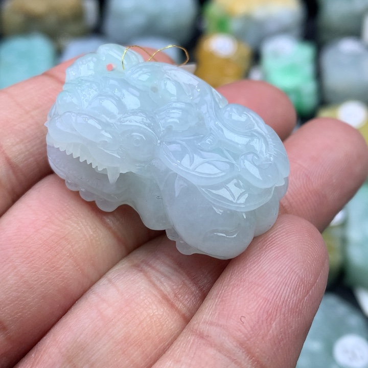 翡翠颈饰未镶嵌天然缅甸翡翠招财貔貅吊坠