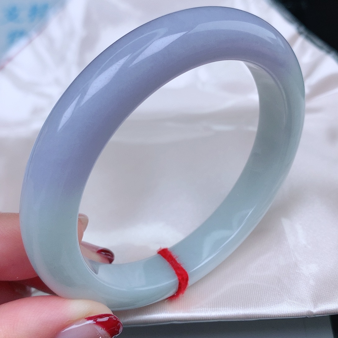 翡翠手镯未镶嵌天然