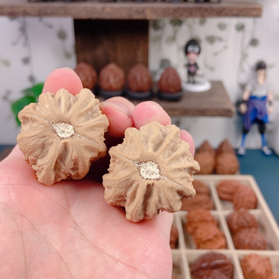 吊坠文玩核桃9¥¥天眼