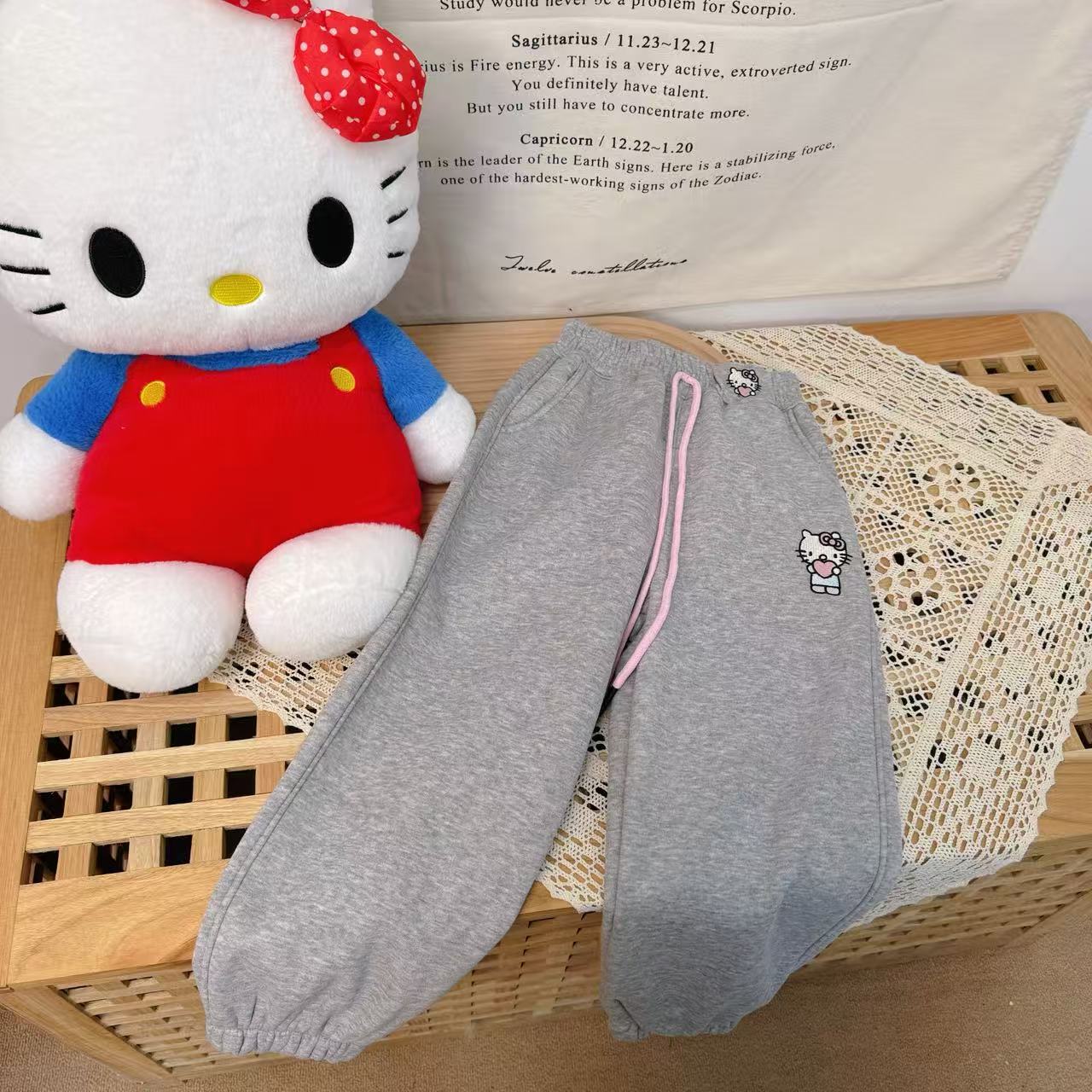 【新疆包邮】中童加绒KT猫爱心束脚运动裤A268