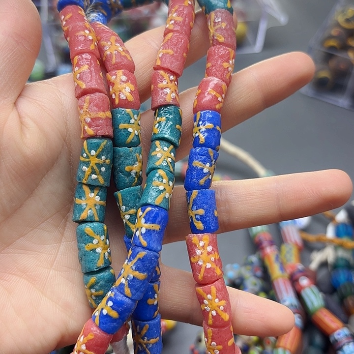 琉璃颈饰琉璃琉璃