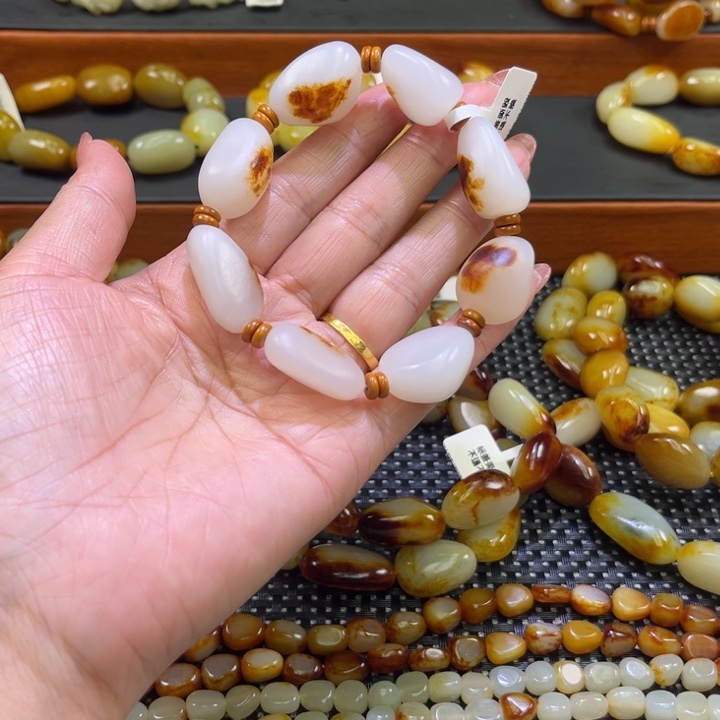 和田玉未镶嵌颈饰梦***2