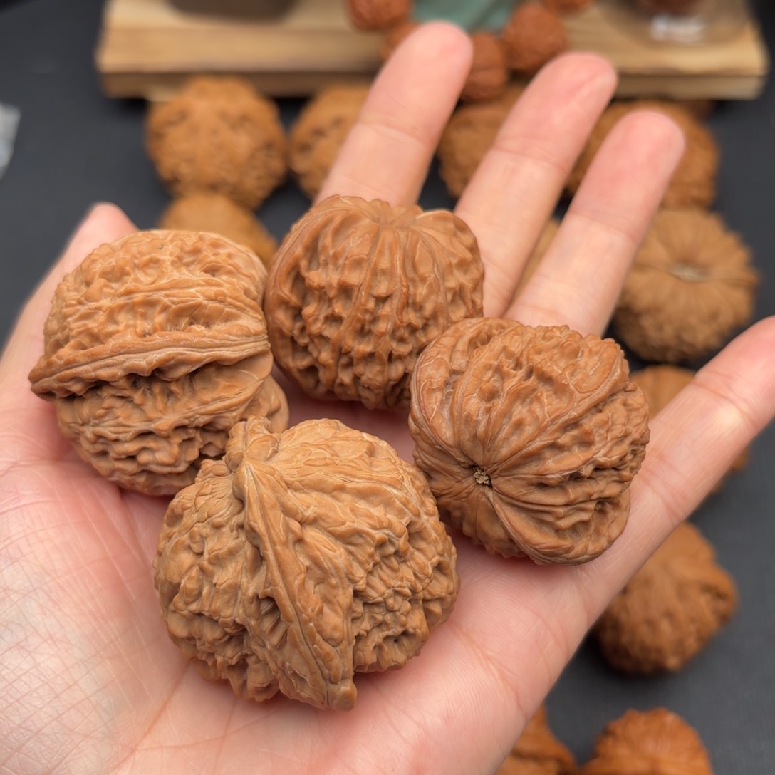 文玩核桃把件b***sq q q q q q q