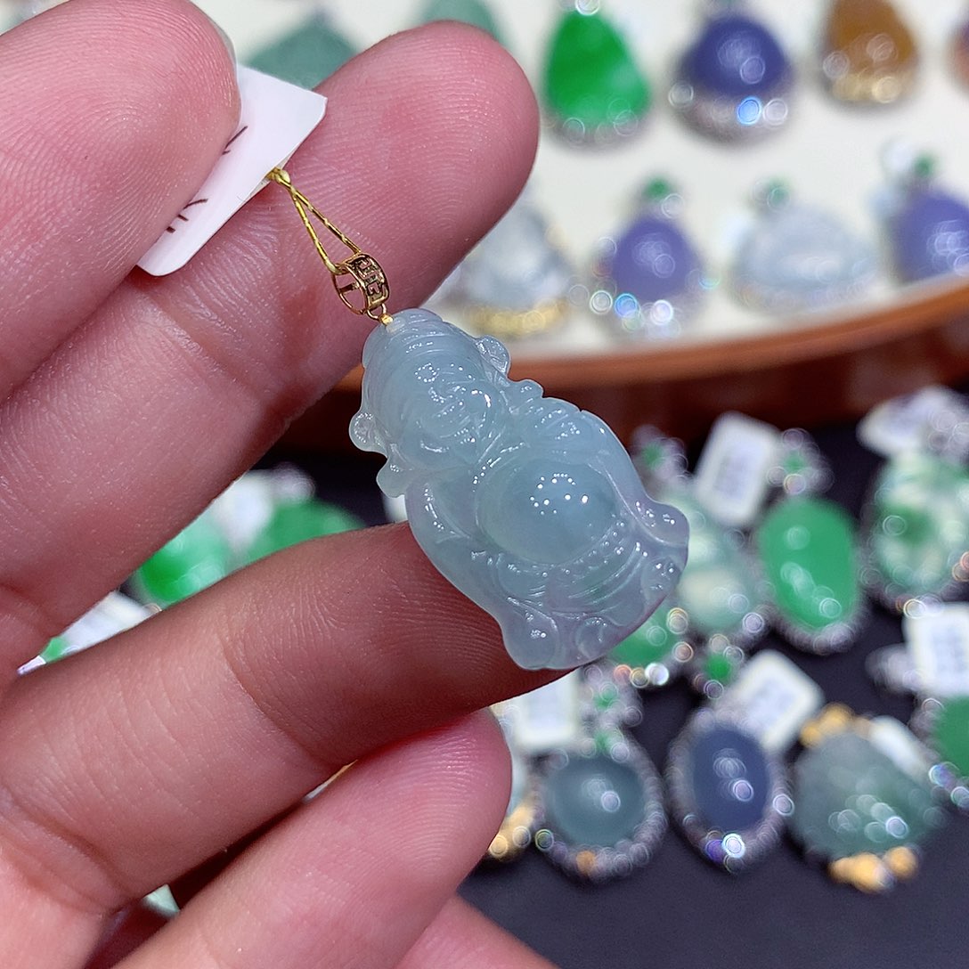翡翠吊坠(不含链)18K金镶嵌
