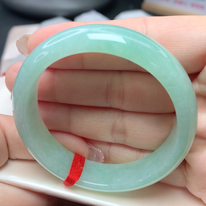 翡翠手镯未镶嵌52525353