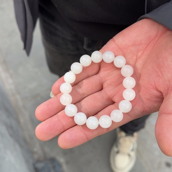 筱***宁和田玉未镶嵌手链新疆羊白