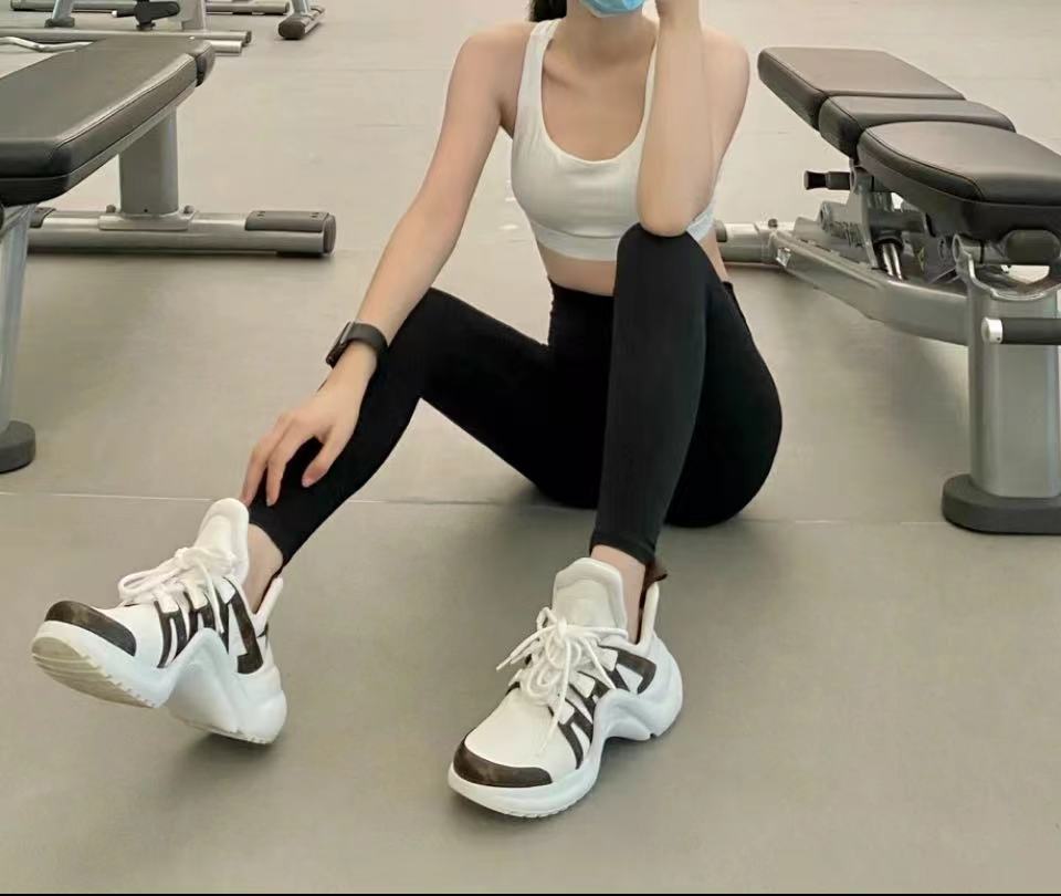 【高奢新粉专属】2025欧洲站高奢弓形老爹鞋增高运动鞋情侣款款