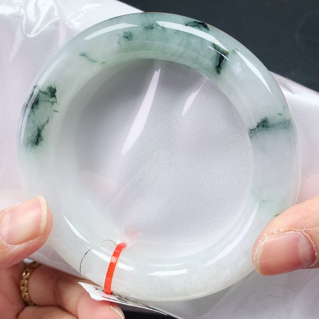 翡翠手镯未镶嵌59胖