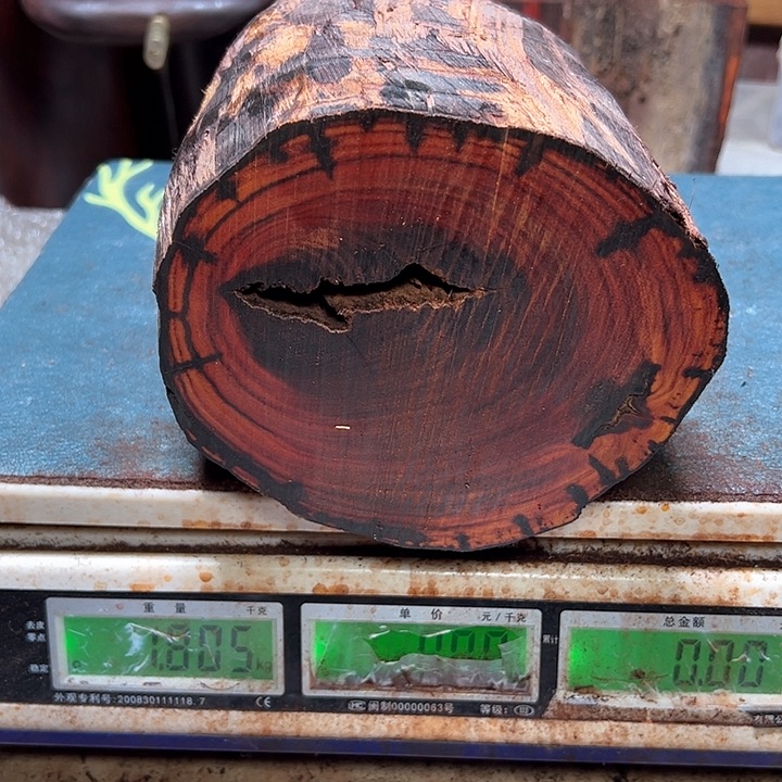 檀香紫檀（小叶紫檀）j**s