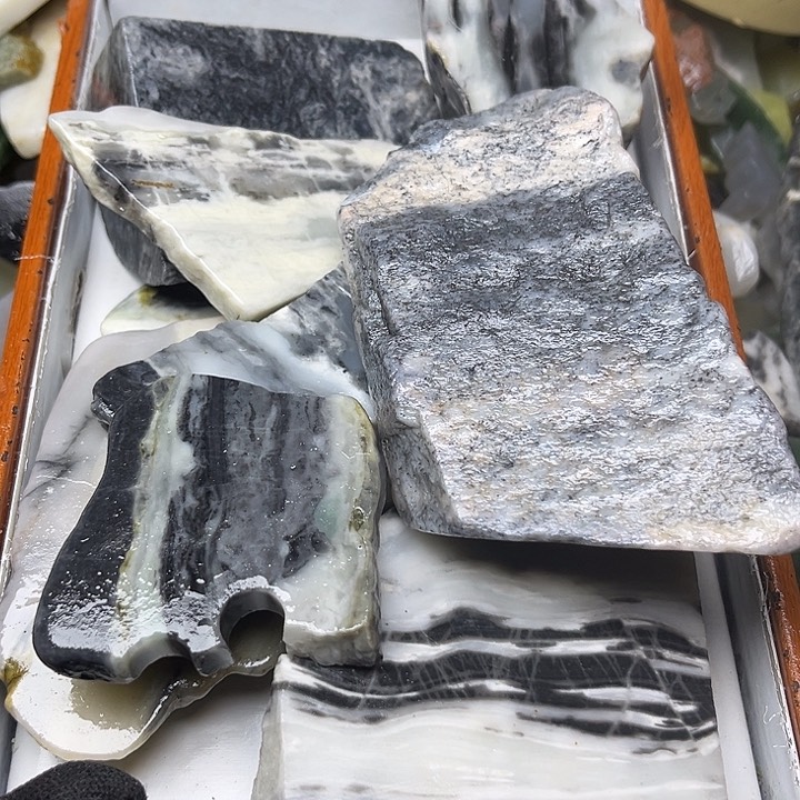 未镶嵌和田玉（翠青玉）珠宝奇石丑*