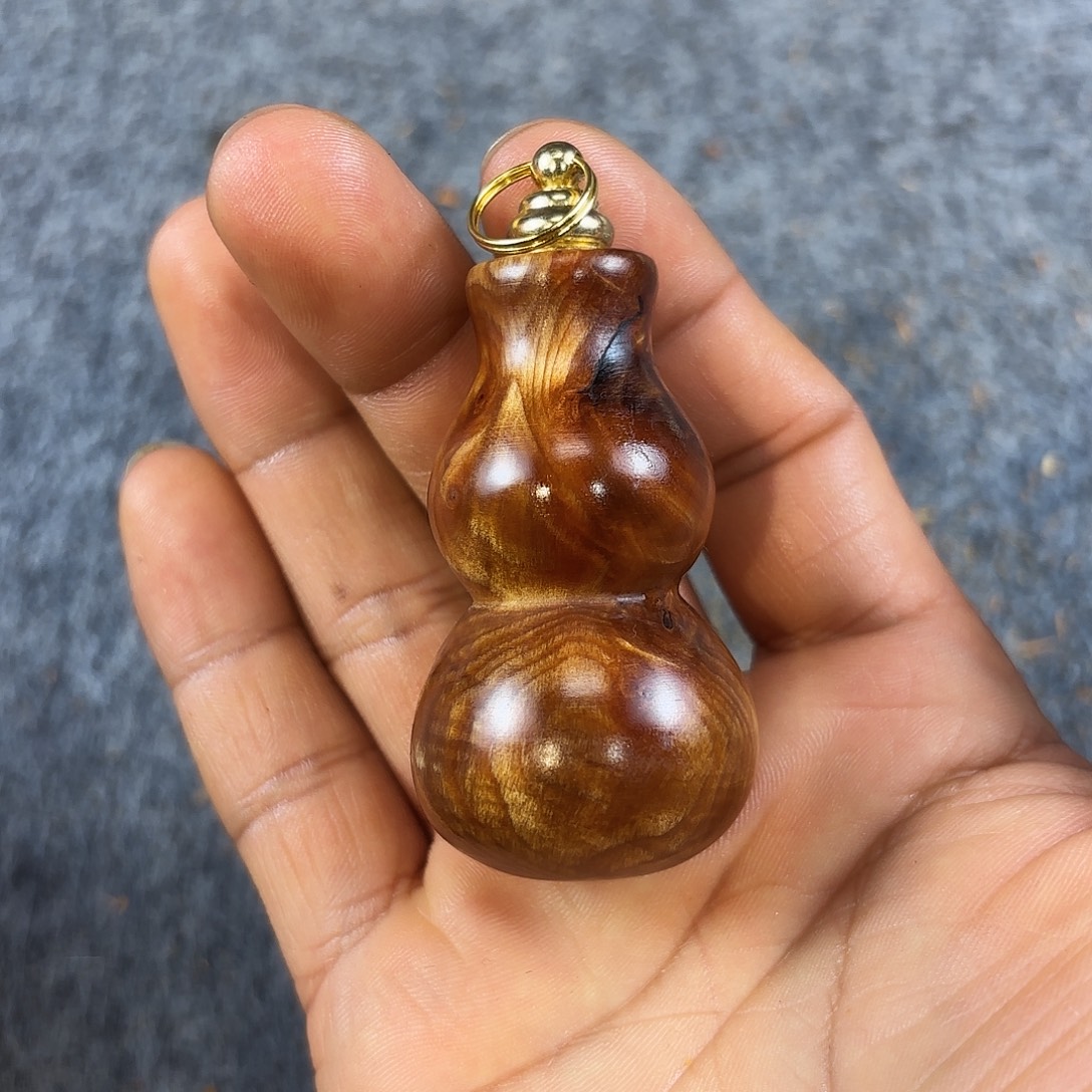 崖柏黑骨糖心老料