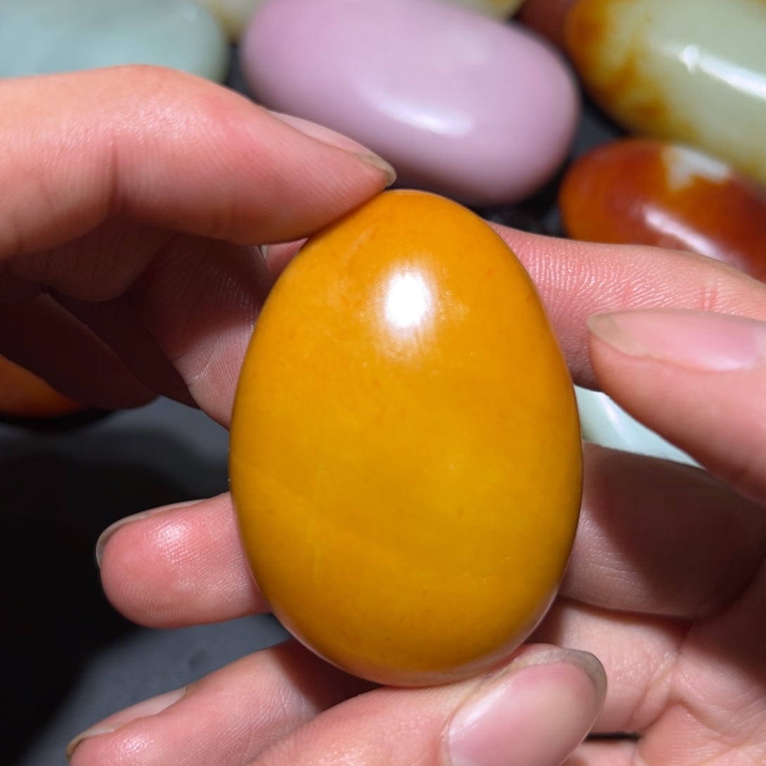 和田玉未镶嵌珠宝奇石