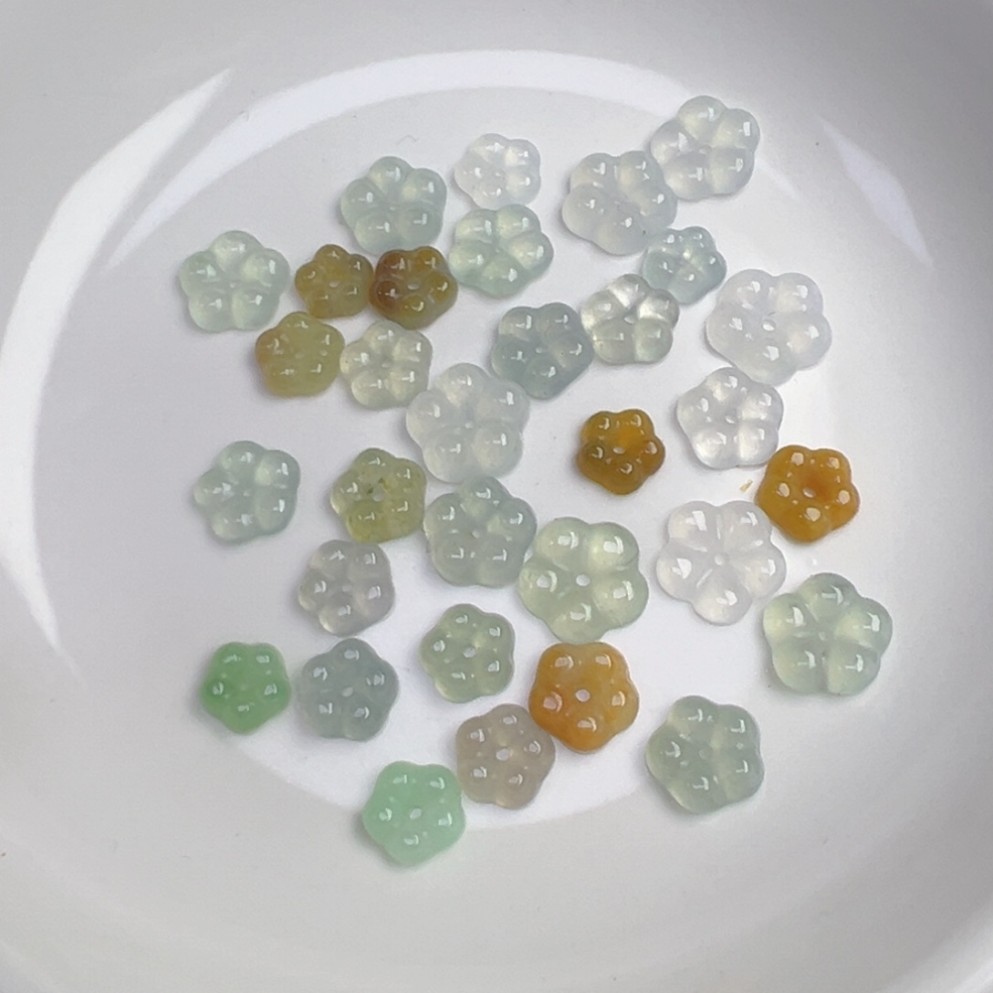 翡翠散珠五瓣花一颗