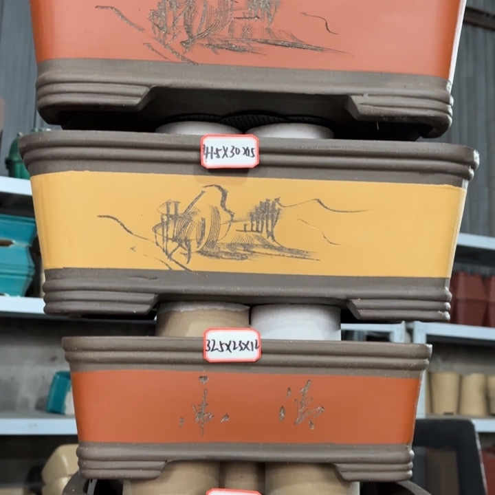 紫砂花盆     138-4。   