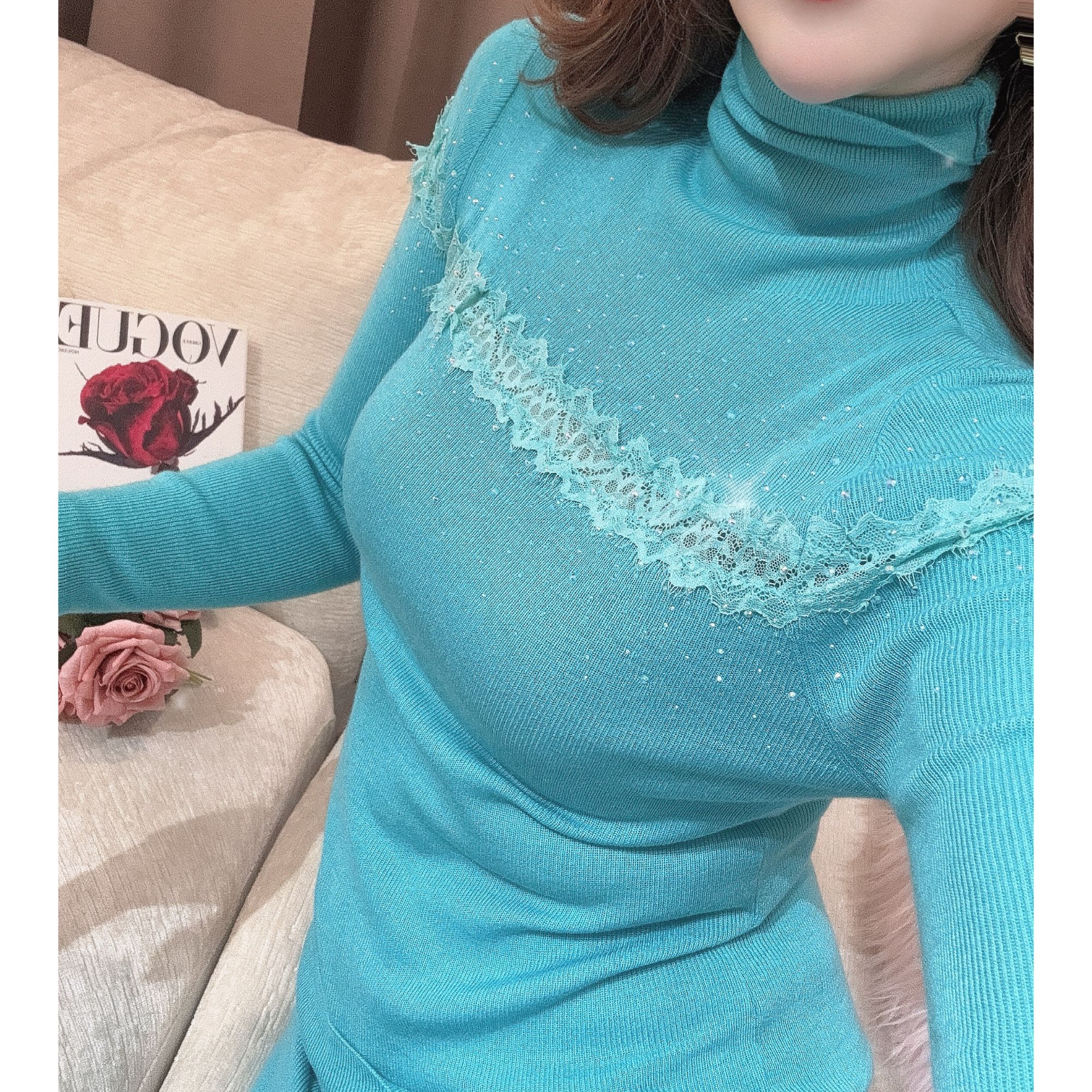 独宠【云间珊瑚】高级气质显瘦法式花朵高领蕾丝套头贴钻上衣