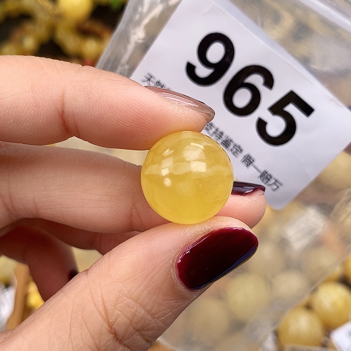 琥珀未镶嵌珠宝奇石16.7