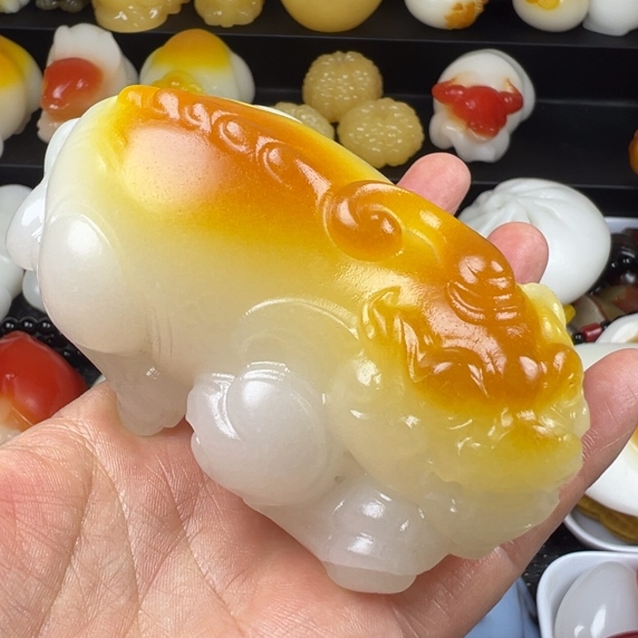 新疆戈壁五彩石金丝