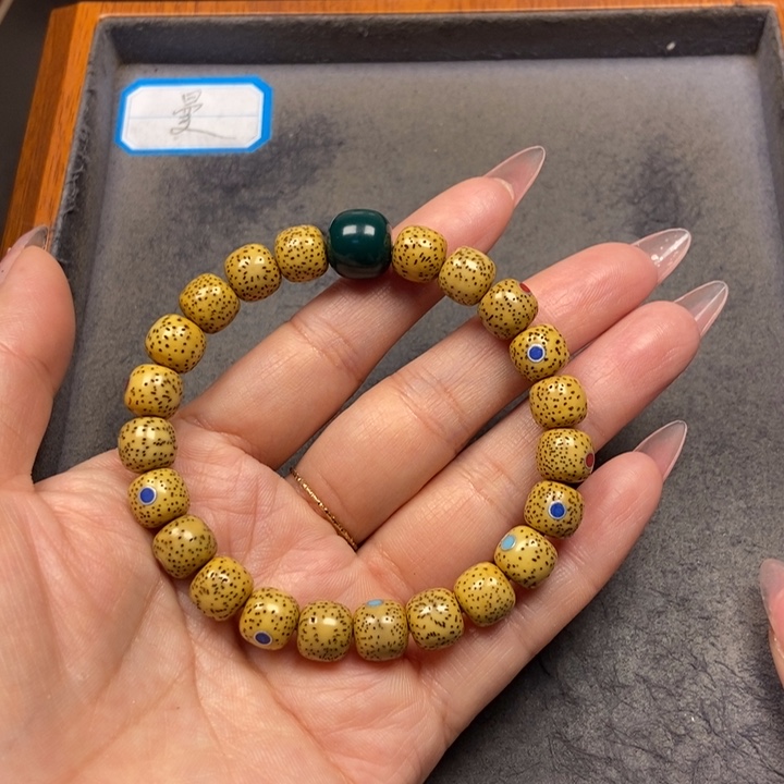 星月菩提吊坠菩提