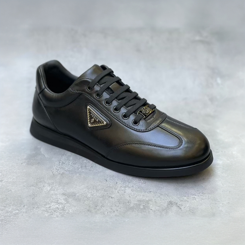 新品男士纯皮休闲舒适男鞋欧货高级感高品质帅气范个性酷33205-1