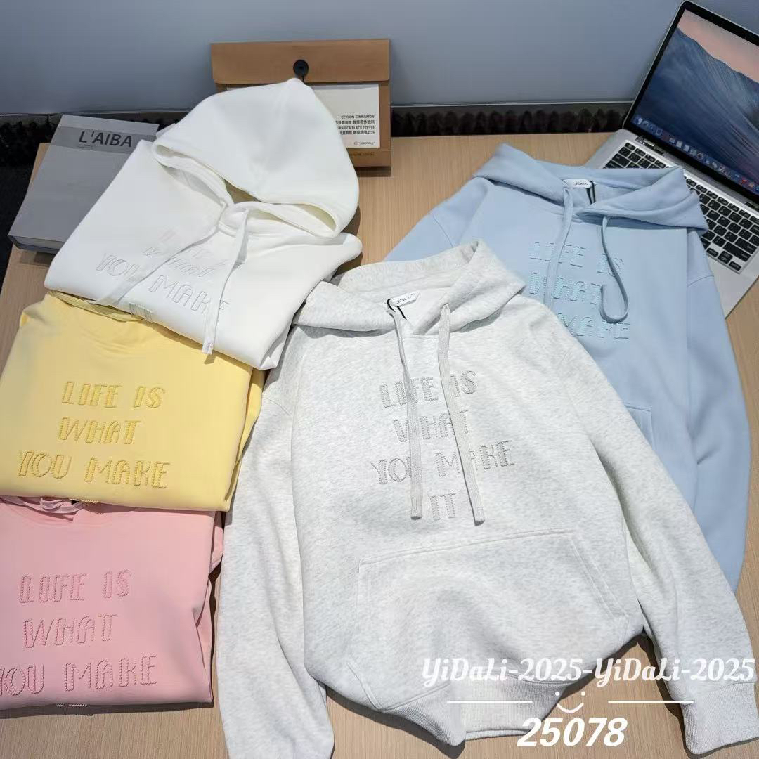 常规版型字母刺绣双帽卫衣