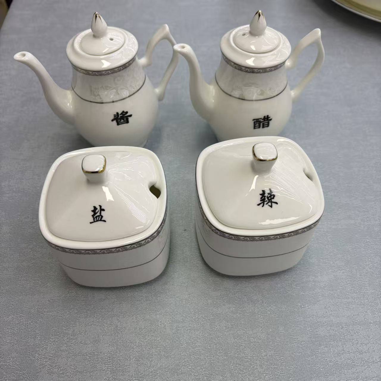 玲珑剔透调味罐系列