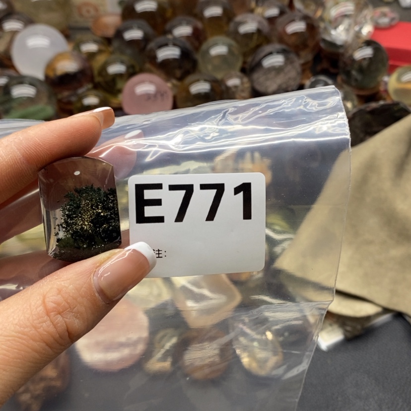 【闪购商品】水晶吊坠精品未镶嵌