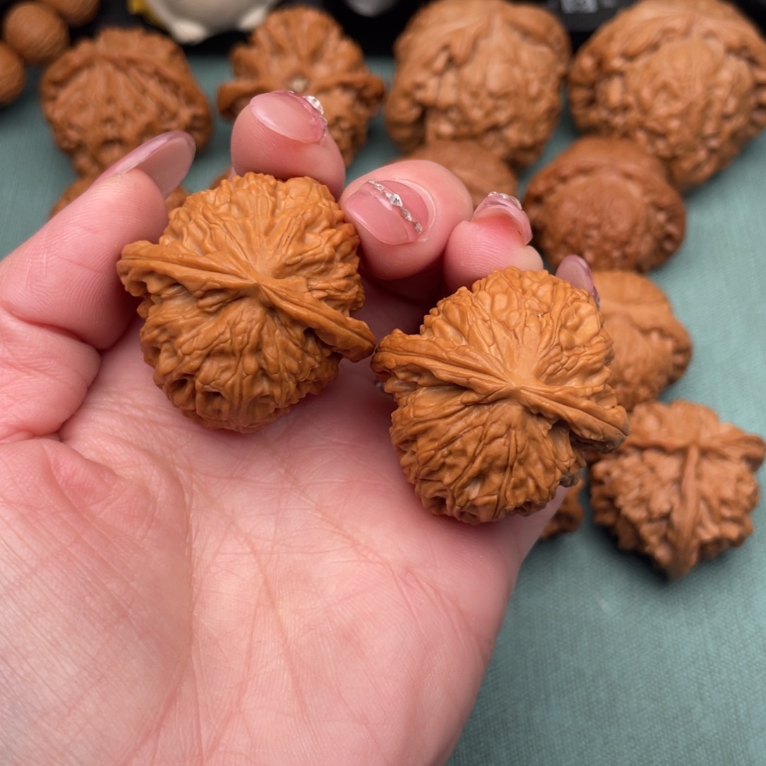 文玩核桃把件全品白狮子37