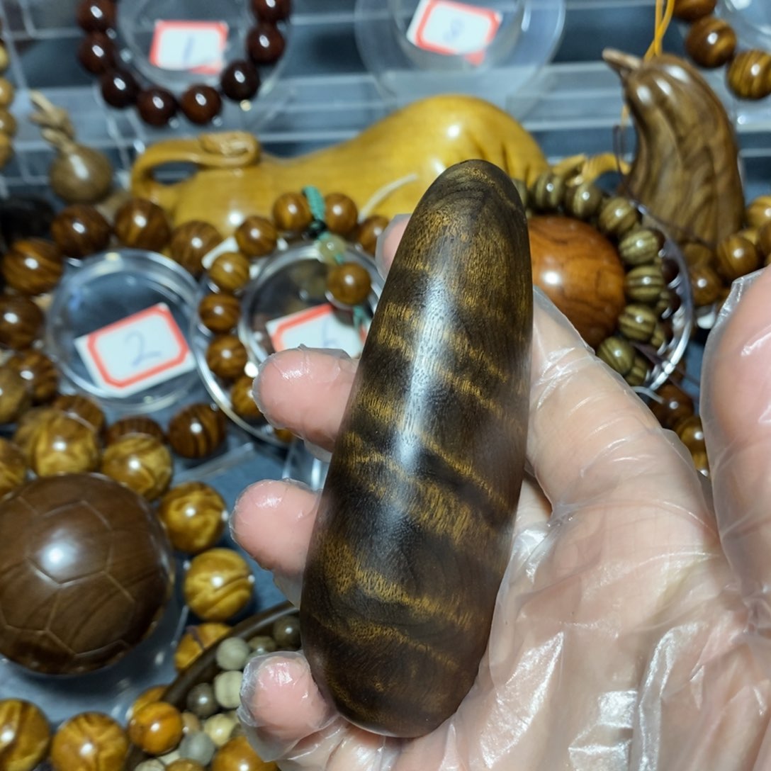 金丝楠木雕工艺品